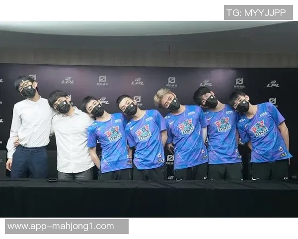 王者荣耀LNG战队整体压制表现分析及其对比赛结果的影响探讨 王者荣耀LNG战队整体压制表现分析及其对比赛结果的影响探讨